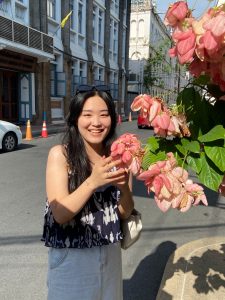 Hanbyeol (Esther) Lee
