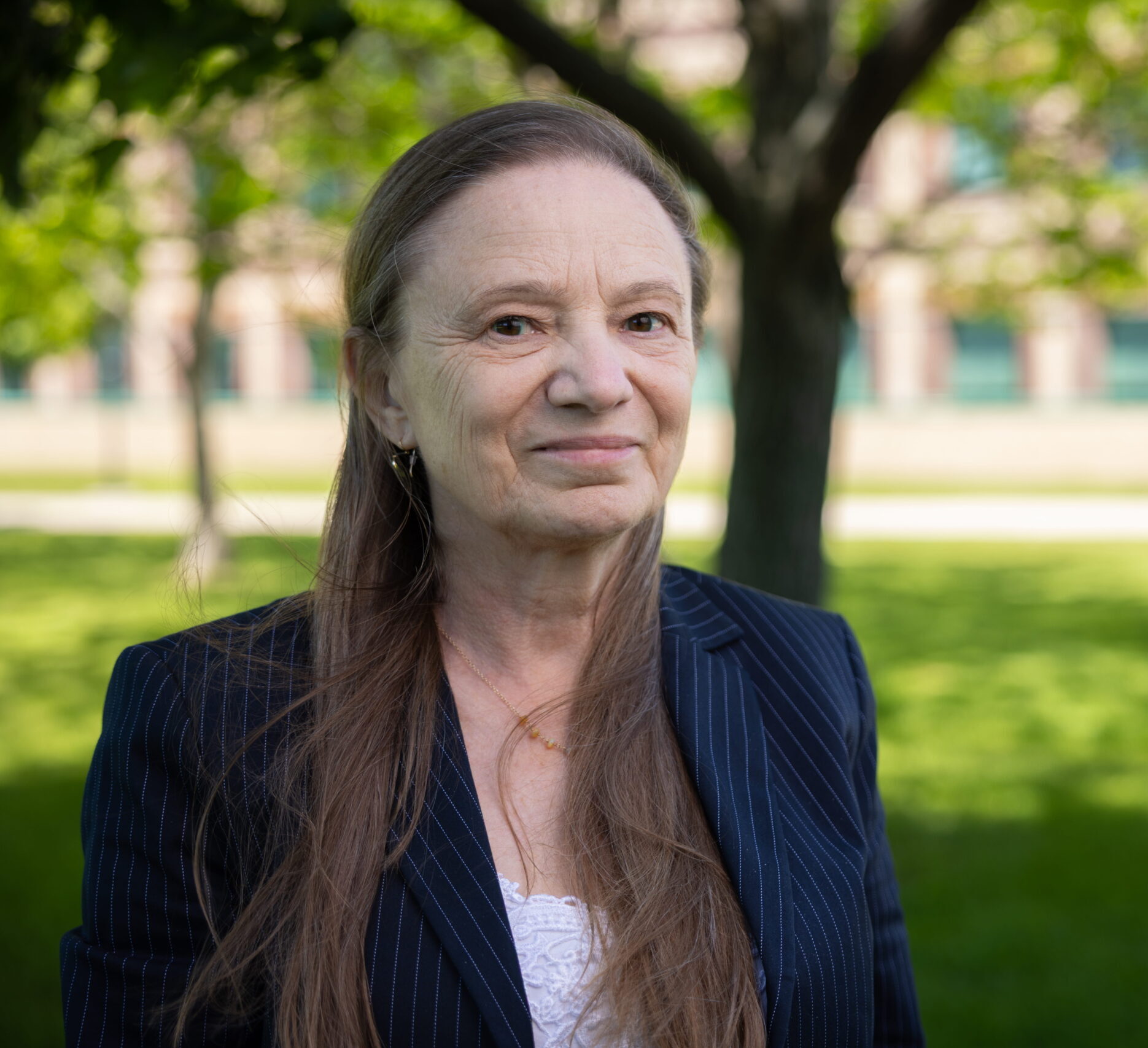 Dr. Beata Csatho