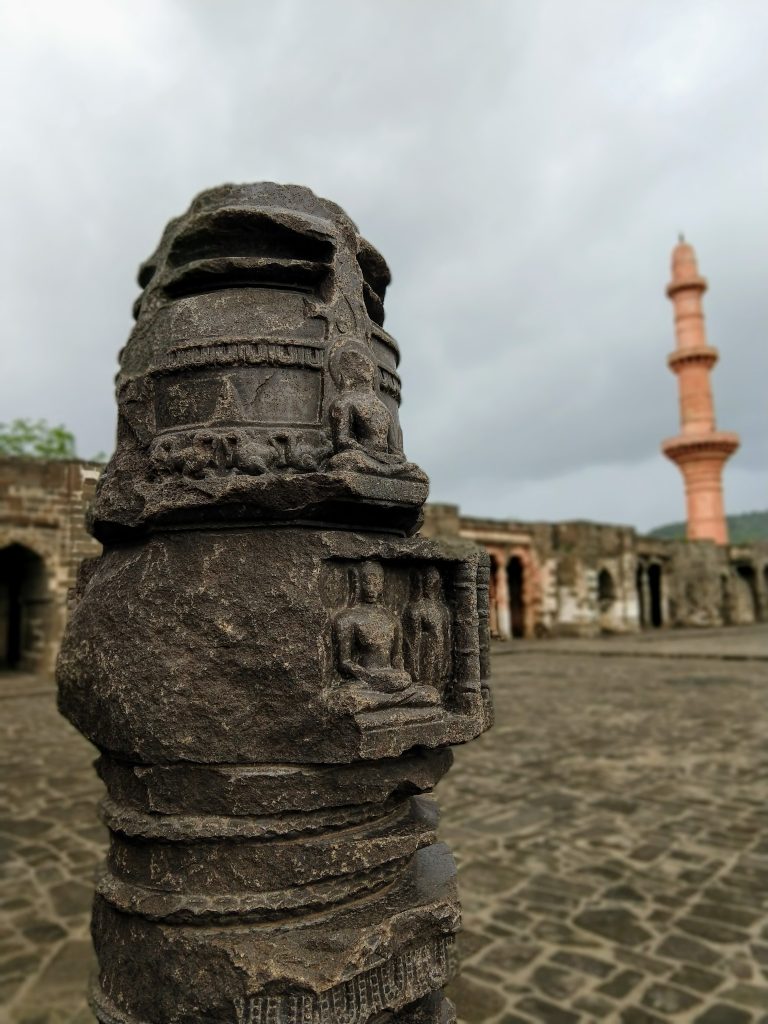 Reused temple pillar, Qutbuddin Mubarak Khilji's Jama` masjid (since 1948, a Bharat Mata Mandir), 1318, Daulatabad fort